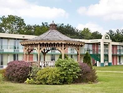Macomb Inn Buitenkant foto