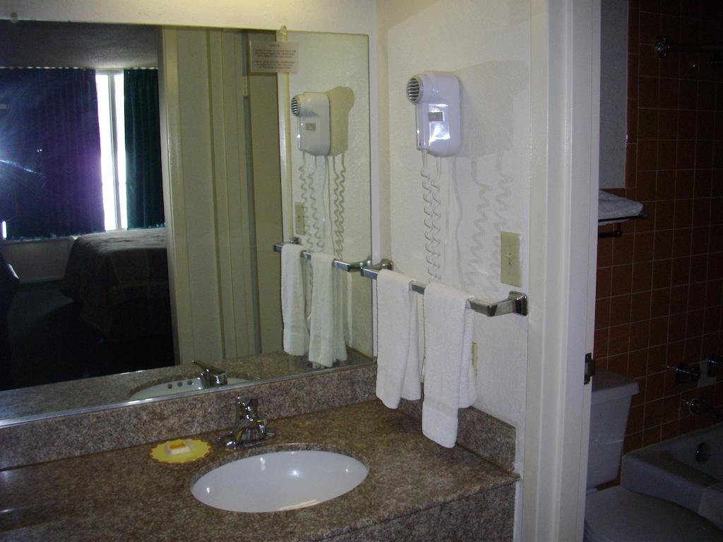 Macomb Inn Kamer foto
